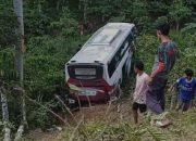 Bus Ranau Indah Terperosok ke Jurang Kedalaman 50 Meter di Lampung Barat
