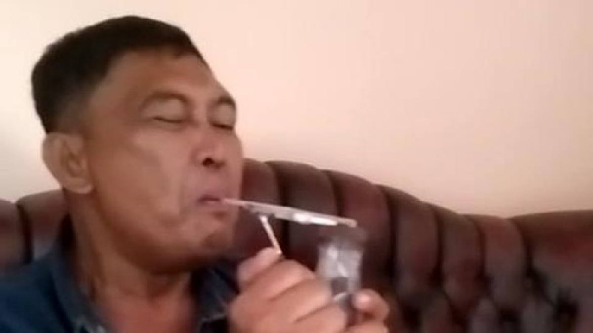 Buhari, si jago dari Lampung Timur, diduga isap narkoba dan videonya menyebar - foto screnshot.