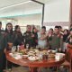 Gus Shol foto bersama Ketua Umum PKN usai bertemu dan menyampaikan visi dalam pencalonan sebagai Wali Kota Bekasi di Rumah Makan Simpang Raya, pada Selasa 30 April 2024