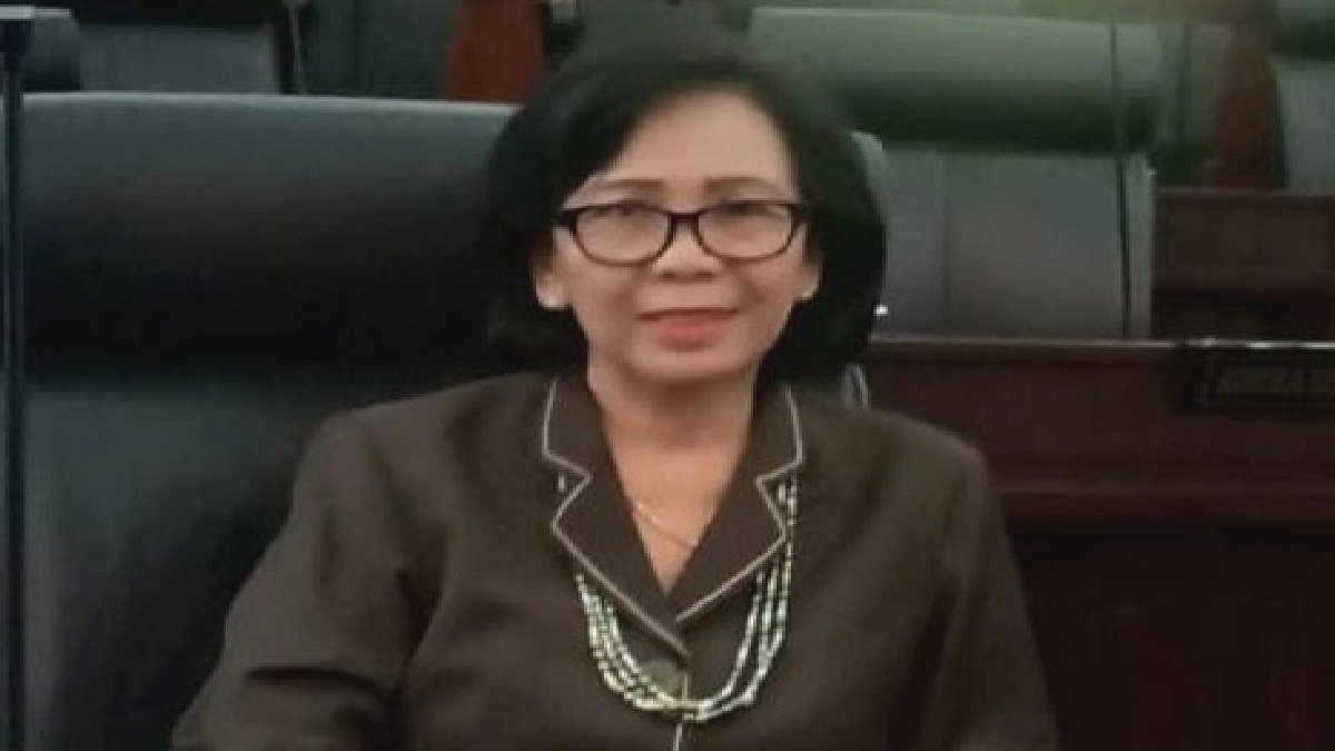 Enie Widhiastuti dari Fraksi PDI Perjuangan sebagai Ketua Pansus 50 Tentang RPJPD Kota Bekasi 2025-2045 - foto doc ist