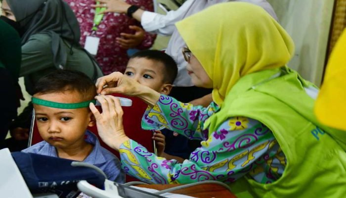 Presiden Jokowi Tinjau Pengukuran dan Intervensi Serentak Pencegahan Stunting di Bogor