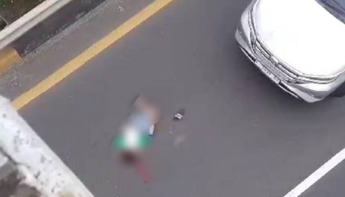 DUH! Bocah 8 Tahun di Bekasi Terjatuh dari JPO Kampung Jaha