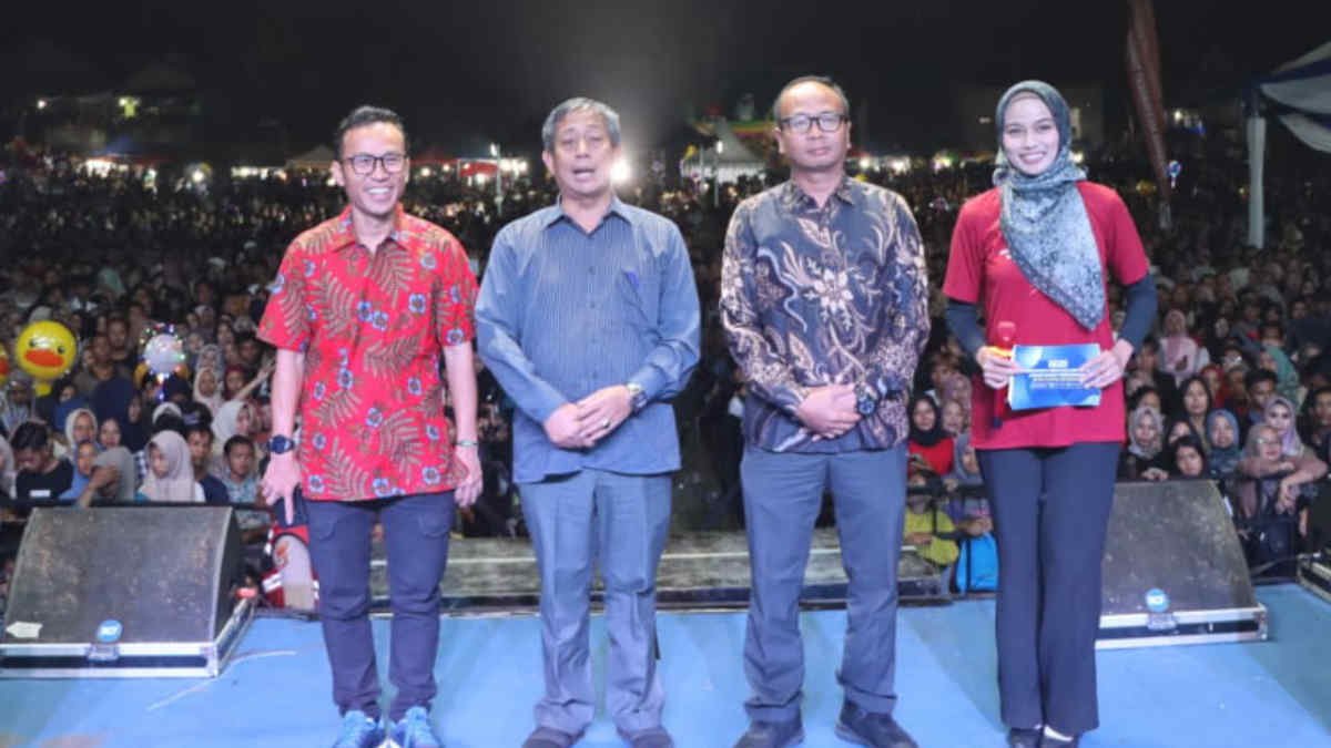 Suasana Chip in Literasi digital yang diselenggarakan oleh Diskominfo Tanggamus, di Gisting dengan menghadirkan artis dangdut Inul Daratista, pada 1 Juni 2024.