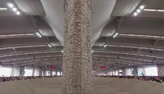 Jemaah Mulai Lontar Jumrah, Penanda Puncak Haji