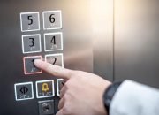 Seorang Karyawan di Bekasi Tewas Terjepit Lift Barang