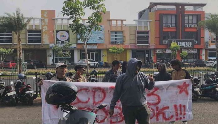 Pungli SMA/SMK di Bekasi, Mahasiswa Tuding  KCD III Jabar Bersekongkol?