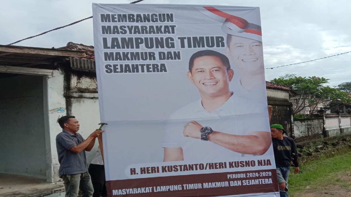 Spanduk Heri NJA yang tersebar sebagai bakal calon di Pilkada Lampung Timur 2024, saat ini heboh setelah disebut pengusaha asal Sekampung Udik dulu pernah terlibat jaringan narkoba- foto doc ist