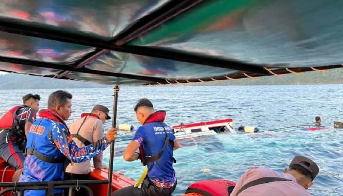 KM Samarinda Tenggelam di Perairan Matak Anambas, Tiga Meninggal Dunia