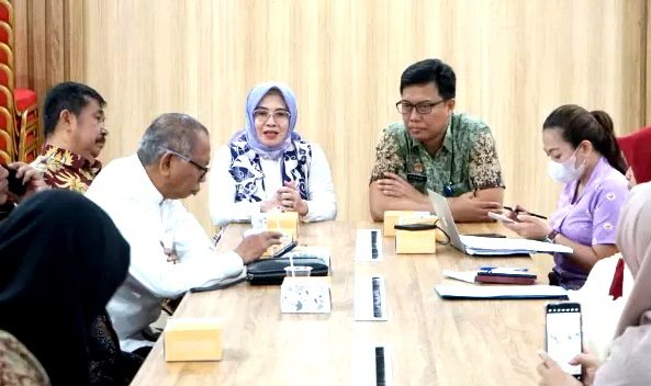 Tim Pansus Raperda Toleransi DPRD Kota Bekasi saat konsultasi ke Kanwil Kemenkumham Jabar pada Jumat 28 Juni 2024 lalu- foto doc ist