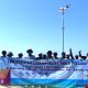 PHE OSES melakukan pemasangan lima unit lampu panel surya di muara sungai tempat nelayan menambatkan kapal, pada Selasa (16/07).