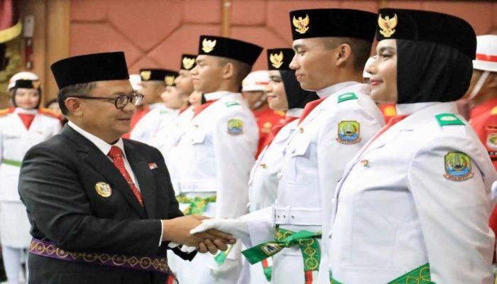 Paskibraka Tingkat Kota Bekasi Tahun 2024 Dikukuhkan