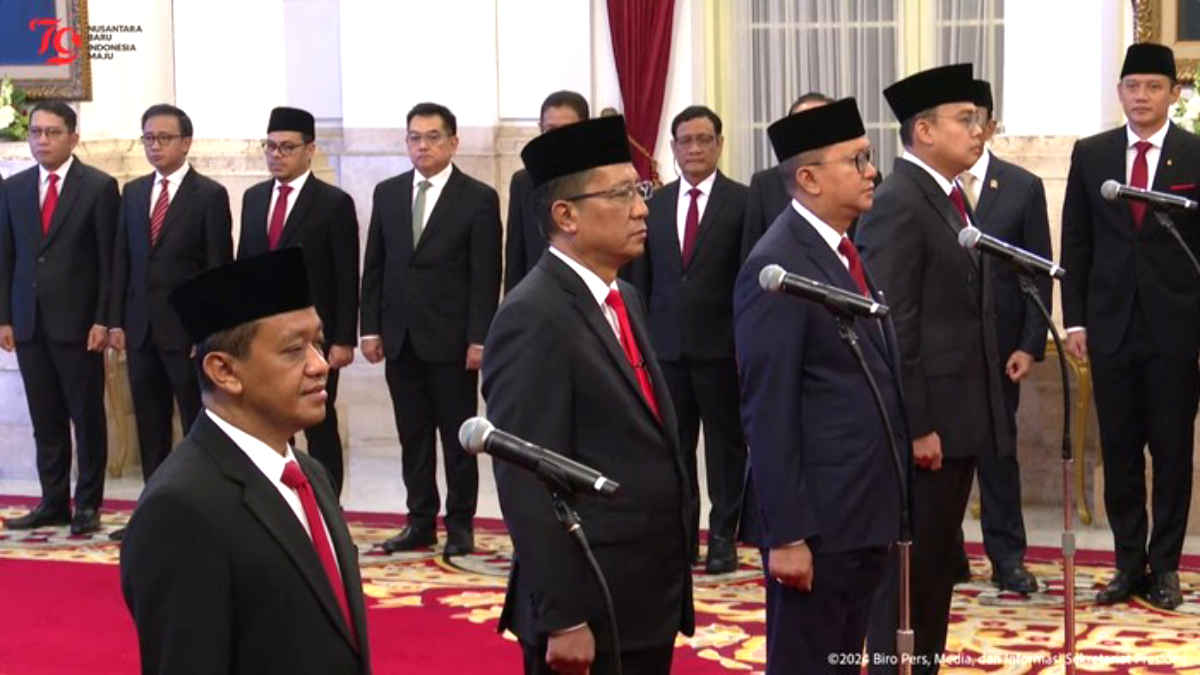 Presiden Jokowi melantik sejumlah Menteri dan Wakil Menteri diujung masa jabatan, Senin 19 Agustus 2024