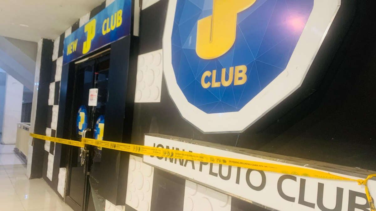 Foto: Jonna Pluto (JP) Club di UG Floor Bekasi Junction Mall Jalan Ir. Juanda, Margahayu, Bekasi Timur, Kota Bekasi, ditutup sementara, pada Kamis (26/9/2024) sore.