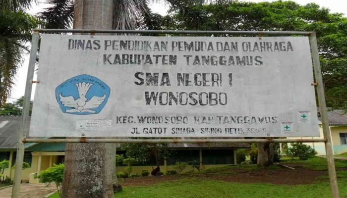 Kepsek SMAN 1 Wonosobo Tanggamus Disebut Tak Transparan Kelola Dana BOS dan Komite?