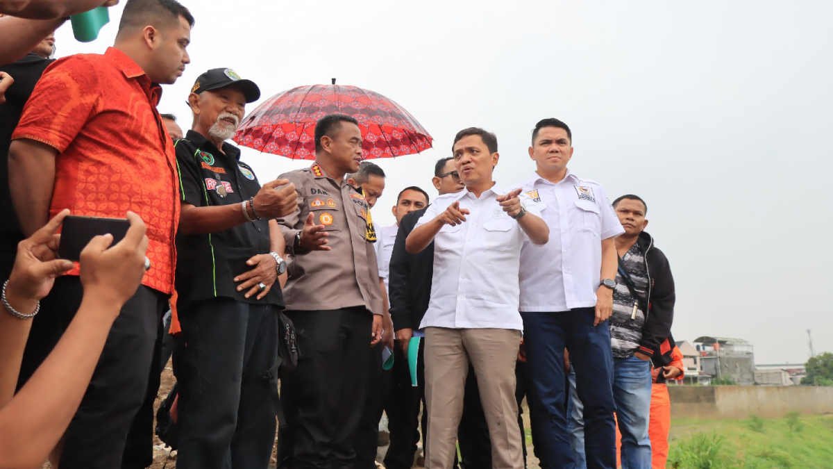 Rombongan Komisi III DPR RI datang melihat langsung lokasi penemuan 7 mayat remaja di Kali Bekasi, Selasa 24 September 2024