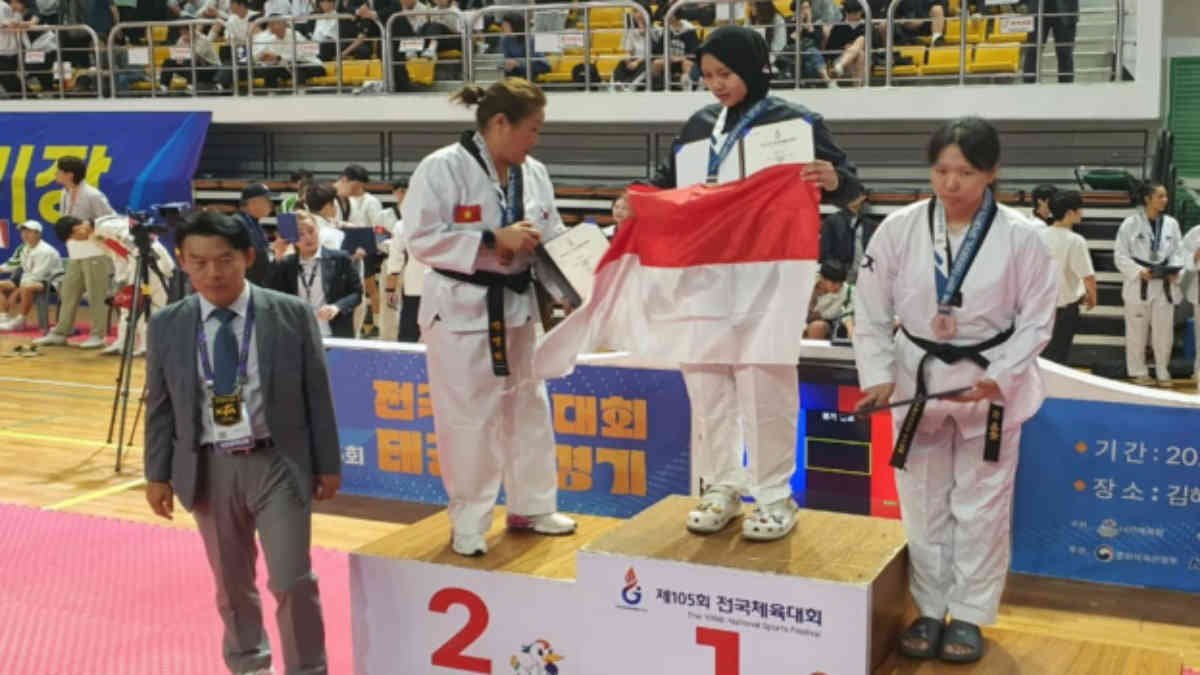 Atlet Taekwondo Kota Bekasi sukses mempersembahkan medali dalam ajang Korean Sports Games Gyeongnam Korea Selatan (Korsel).