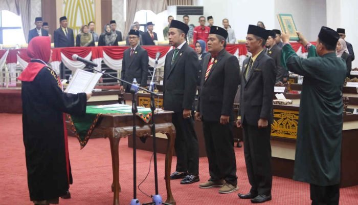 Ini Susunan Unsur Pimpinan DPRD Pringsewu Periode 2024-2029