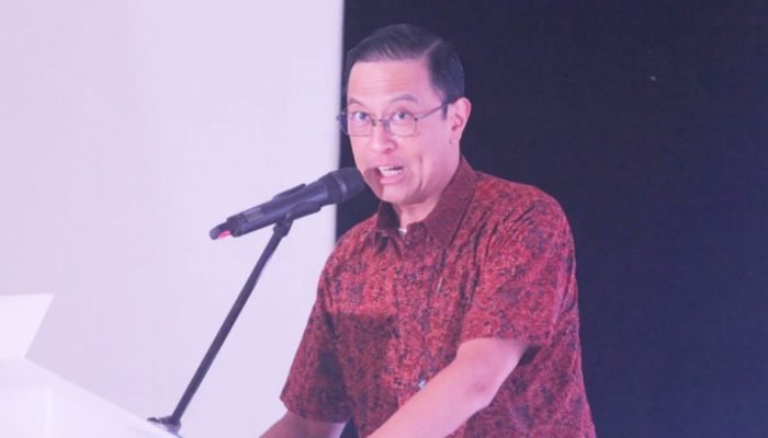 Gembong, Gerbong dan Tom Lembong