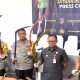 Konfrensi pers digelar di aula lantai 7 Polres Metro Bekasi Kota, dihadiri pula oleh Pj Wali Kota Bekasi Gani Muhamad Dandim 0507/Bekasi Kolonel Arm Rico Ricardo Sirait, pada Jumat (4/10/2024).