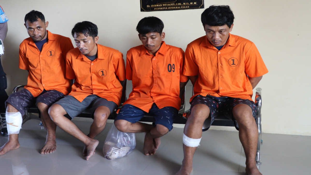 Foto: Komplotan maling motor saat di Mapolres Pringsewu, Lampung, Selasa 1 Oktober 2024, (foto_hmp)