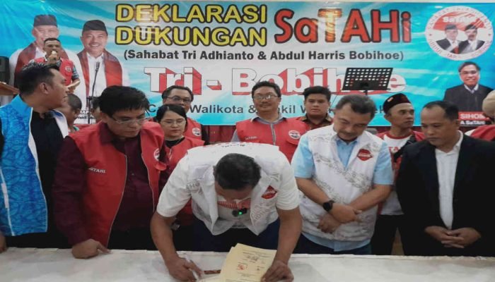 Paslon RidHo Kembali Terima Dukungan dari Sahabat Tri Adhianto-Harris Bobihoe