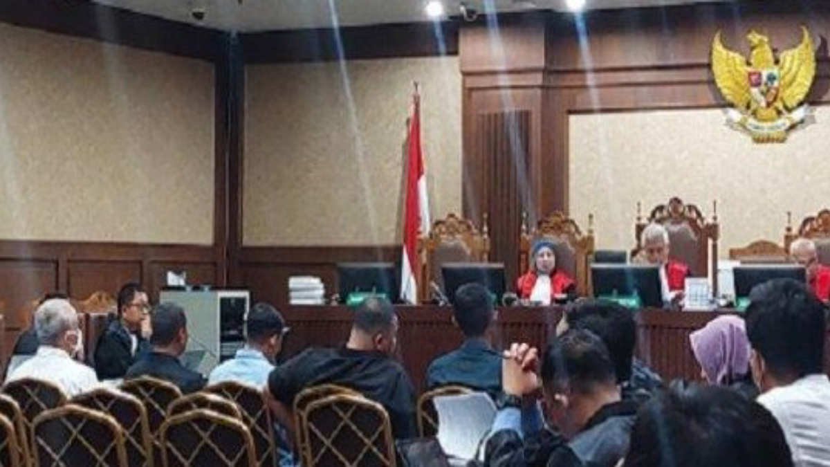 Foto: Mantan Wali Kota Bekasi, Rahmat Effendi bersaksi di sidang KPK.