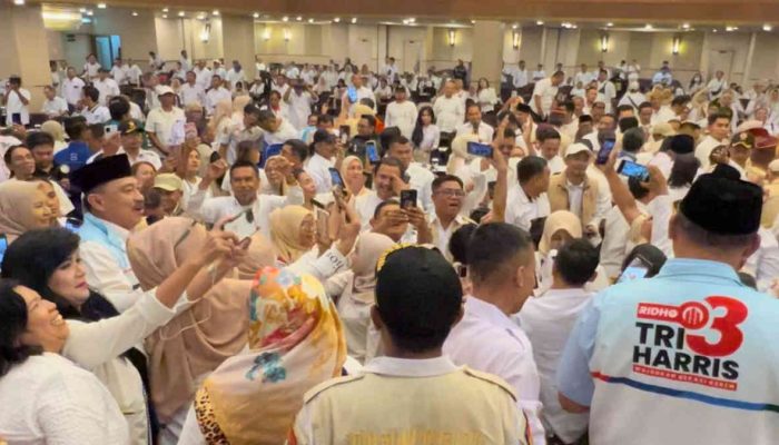 Hadir di Rakercabsus Gerindra, Paslon Tri Adhianto Sampaikan Komitmen Jadikan Bekasi Kota Kelas Dunia