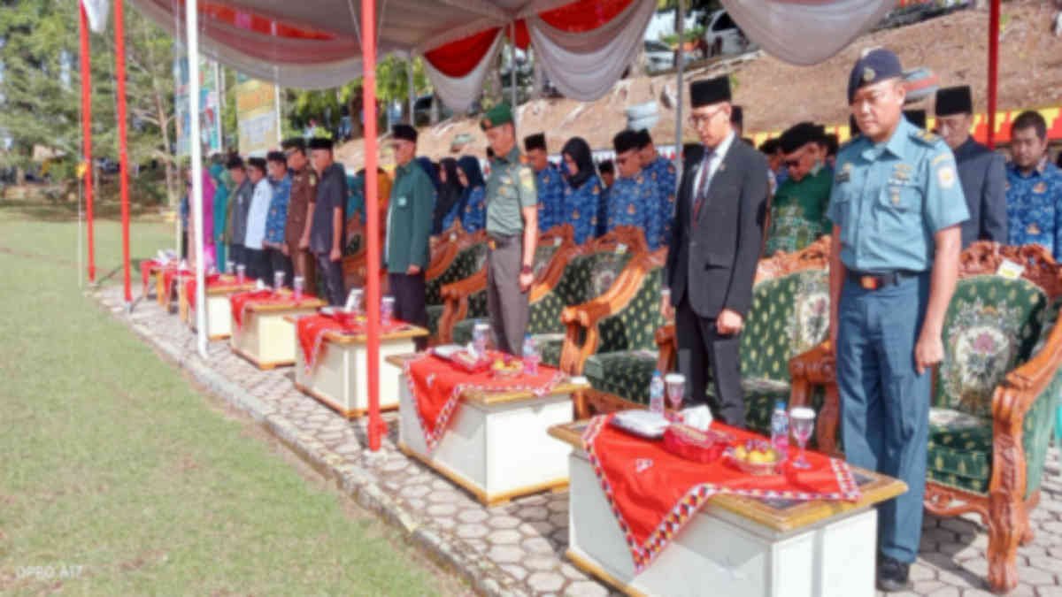 Foto: Pemkab Tanggamus Gelar Upacara Peringatan Hari Santri dan Sumpah Pemuda Bersamaan di Lapangan Pemkab setempat, pada Senin 28 Oktober 2024, (foto_dn)