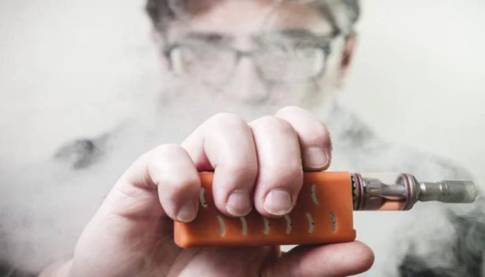 Perhatian Buat Kalian Pengguna Vape, Ini Negatif ke Tubuh