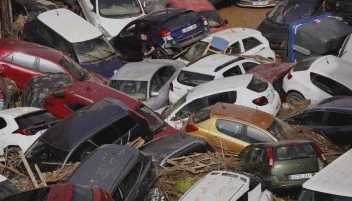 Ratusan Korban Banjir di Spanyol, Puluhan Masih Hilang