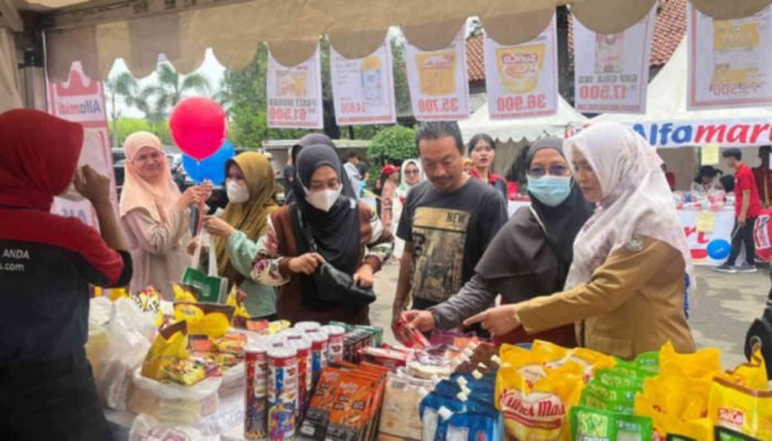 Disdagprin Kota Bekasi Gelar Operasi Pasar hingga 16 November 2024