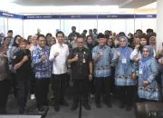 Penjabat Wali Kota Bekasi Gani Muhamad membuka Job Fair II tahun 2024 di Mega Bekasi Hypermall Lt.3 Jl. Jend Ahmad Yani No.1 Margajaya Bekasi Selatan Kamis,(21/11/24).
