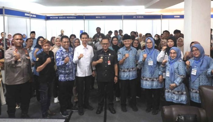 Buka Job Fair di Mega Bekasi, Pj Wali Kota Berharap bisa menurunkan Tingkat Pengangguran