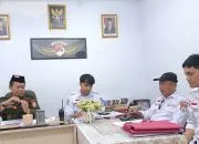 Ketua Umum PKN Dikaios Mangapul Sirait bersama Ketua LKBH PKN gelar konfrensi pers bongkar dugaan upaya '86' dalam penanganan kasus korupsi di Polsek Cikarang Selatan yang tengah mereka bela, Jumat 15 November 2024