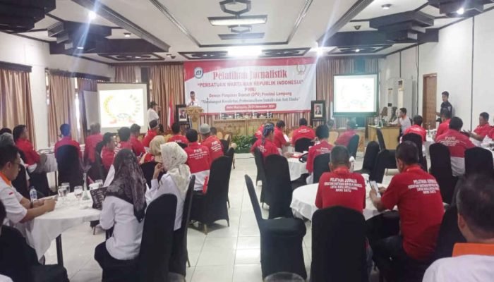 Tingkatkan Kapasitas Wartawan, PWRI Lampung Menggelar Pelatihan Jurnalistik