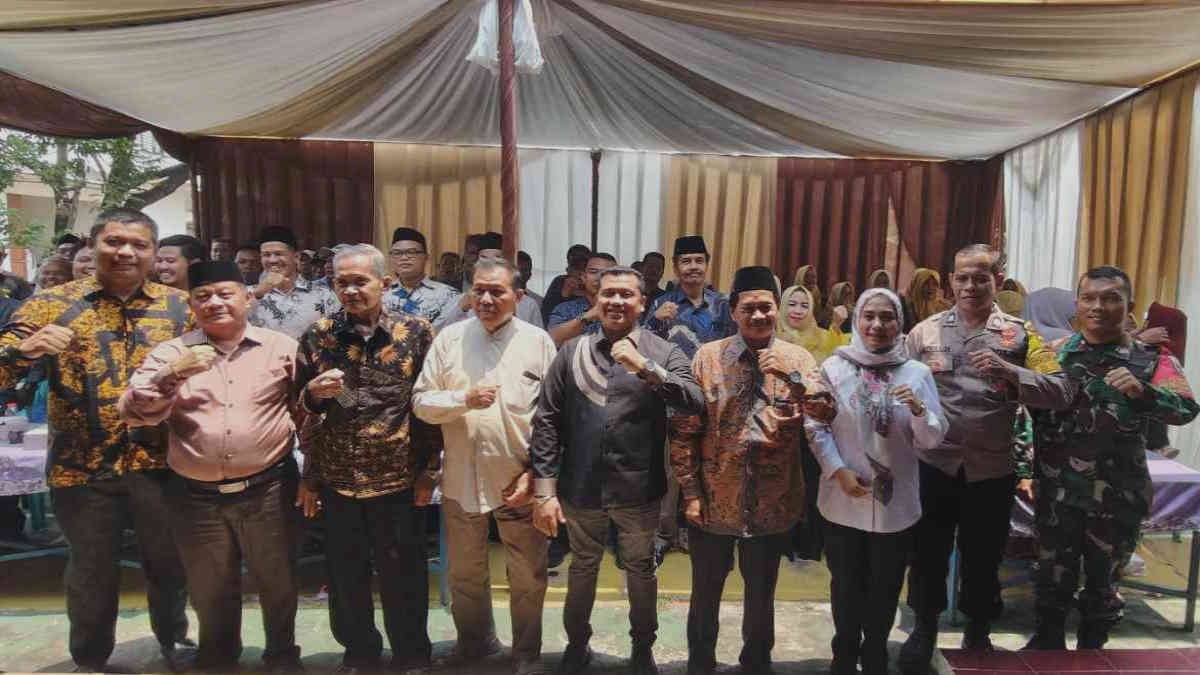 Sarwin Edi Saputra Anggota DPRD Kota Bekasi saat melaksanakan Reses perdana setelah dilantik sebagai anggota DPRD Kota Bekasi periode 2024-2029 di Daerah Pemilihan di Bantargebang - foto dok pribadi