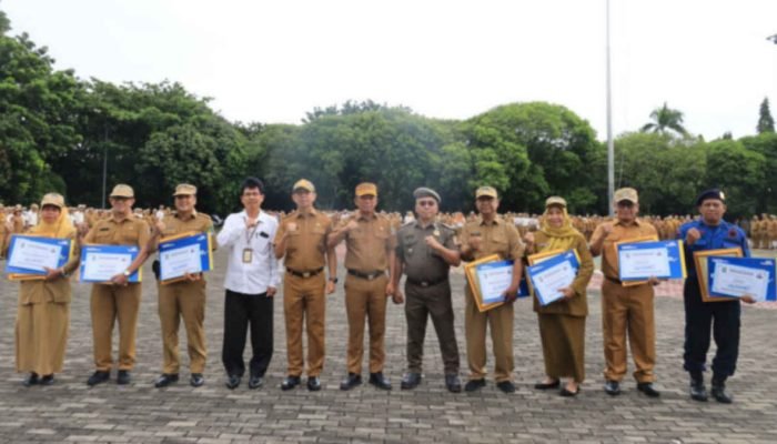 6 Pegawai Pemko Bekasi Purnatugas Diakhir Tahun 2024