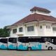 Layanan transportasi publik Bus Trans Wibawamukti, resmi beroperasi di wilayah Kabupaten Bekasi, dengan melayani beberapa rute, pada Minggu (1/12/2024).