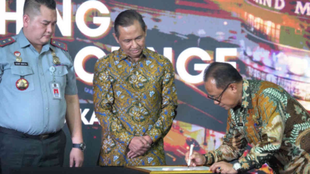 Pj. Wali Kota Bekasi Gani Muhamad, bersama FORKOPIMDA Kota Bekasi hadiri peresmian Launching Imigrastion Lounge yang bertempat di Lantai 5 Grand Metropolitan Mall Kota Bekasi, Kamis (19/12)
