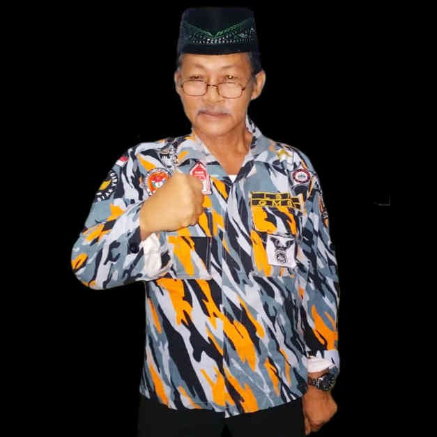 Abah Zakaria Ketua LSM GMBI Kota Bekasi Sumber: WAWAINEWS.ID - MENGAWAL KEJAYAAN RAKYAT https://wawainews-id-455098.hostingersite.com/dipastikan-unggul-di-pilkada-kota-bekasi-ketua-gmbi-sampaikan-selamat-untuk-tri-adhianto/