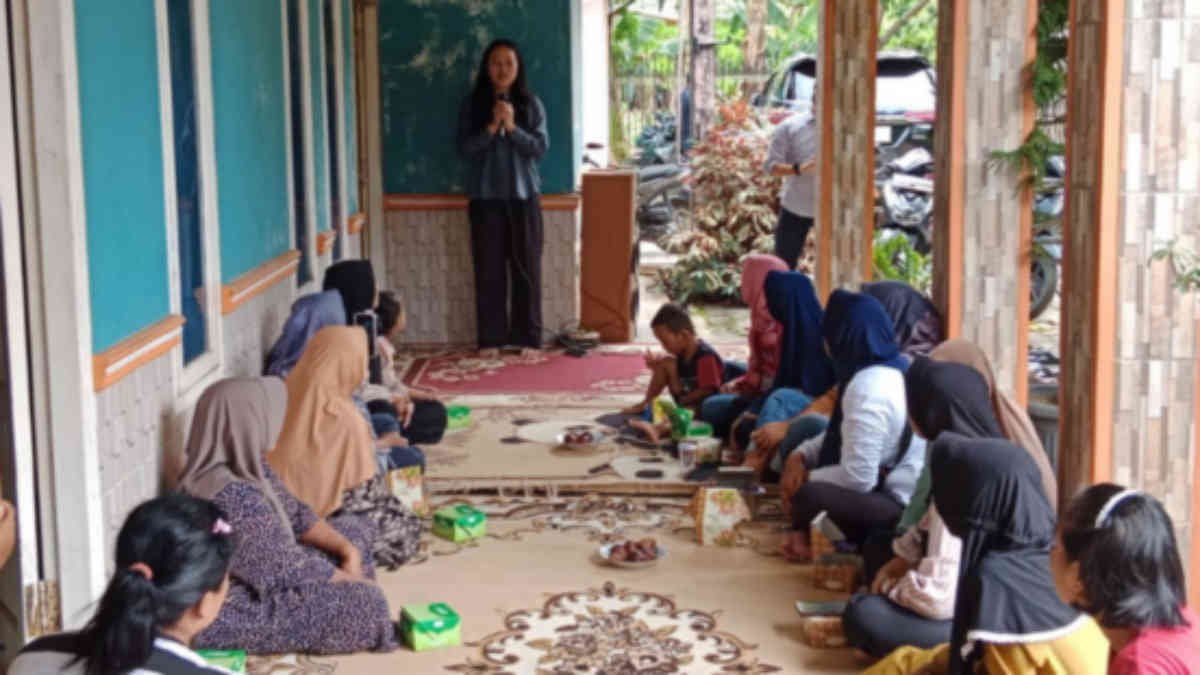 Almira Nabila Fauzi menggelar reses di Kecamatan Wonosobo, Kabupaten Tanggamus, pada Kamis 19 Desember 2024