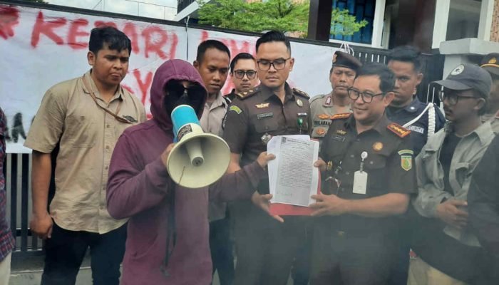 Kejari Kota Bekasi Kembali Tebar Janji Tuntaskan Dugaan Korupsi Pengadaan Alat Olah Raga