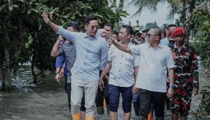 Libur Imlek 2576 Kongzili, Zulhas Tinjau Suasana Banjir di Lampung Selatan