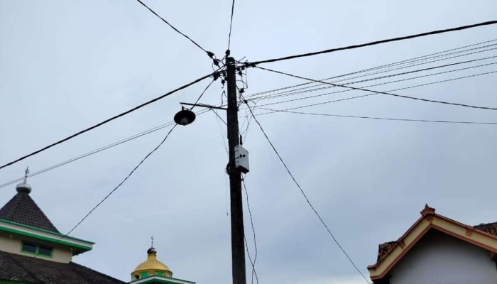 Internet 100 Mbps Rp100 Ribu: Janji Manis Pemerintah, Realitasnya Kita Tunggu Sinyalnya
