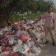 Pemandangan sampah liar di tepi jalan di Desa Setiaasih, Taruma Jaya, Kabupaten Bekasi mulai mengeluarkan aroma tak sedap dan mengganggu pengguna jalan- foto doc ist