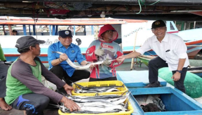 Nelayan Terdampak Pagar Laut di Tanggerang Diberikan Sejumlah Bantuan