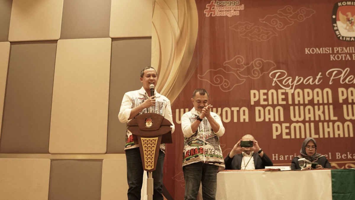 Tri Adhianto mengajak semua phak tinggalkan perbedaan dalam rapat pleno penetapan hasil Pilkada 2024, Kamis 6 Februari 2025 malam