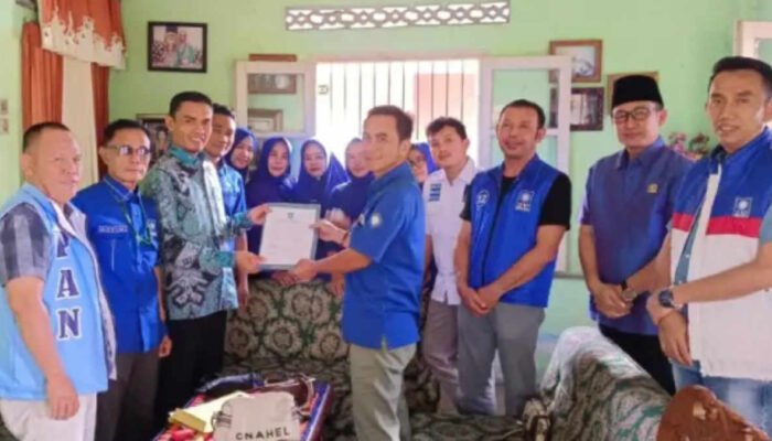 Ambil Formulir Pencalonan Pimpinan PAN, Wabup Tanggamus Janji Bangun Partai Solid