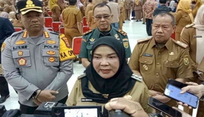 Surat Terbuka untuk Wali Kota Eva Dwiana: “Bandar Lampung Banjir Utang, Kok Malah Jadi Sinterklas?”