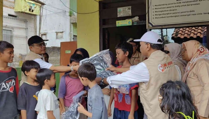 Inijabar Peduli Berbagi di SDN Margahayu IX Kota Bekasi